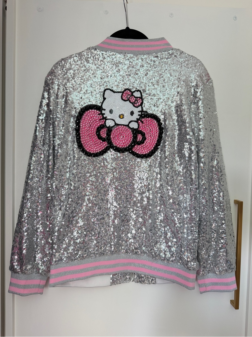 NWT Lola + The Boys Women’s Hello Kitty Sequin Jacket. Size S.